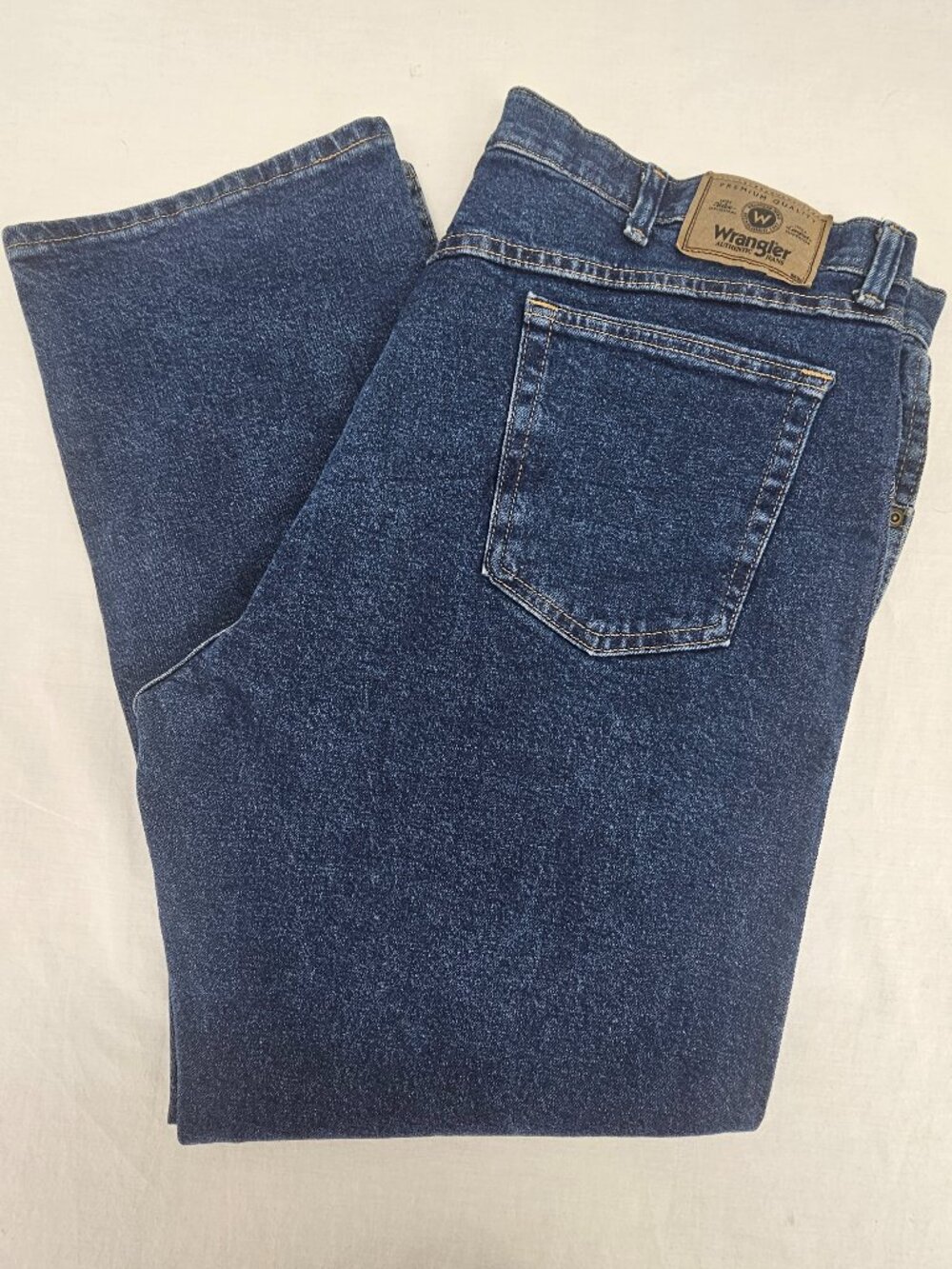Wrangler Comfort Solutions Series Comfort Fit Jeans Dark Wash Denim Men's 40x30